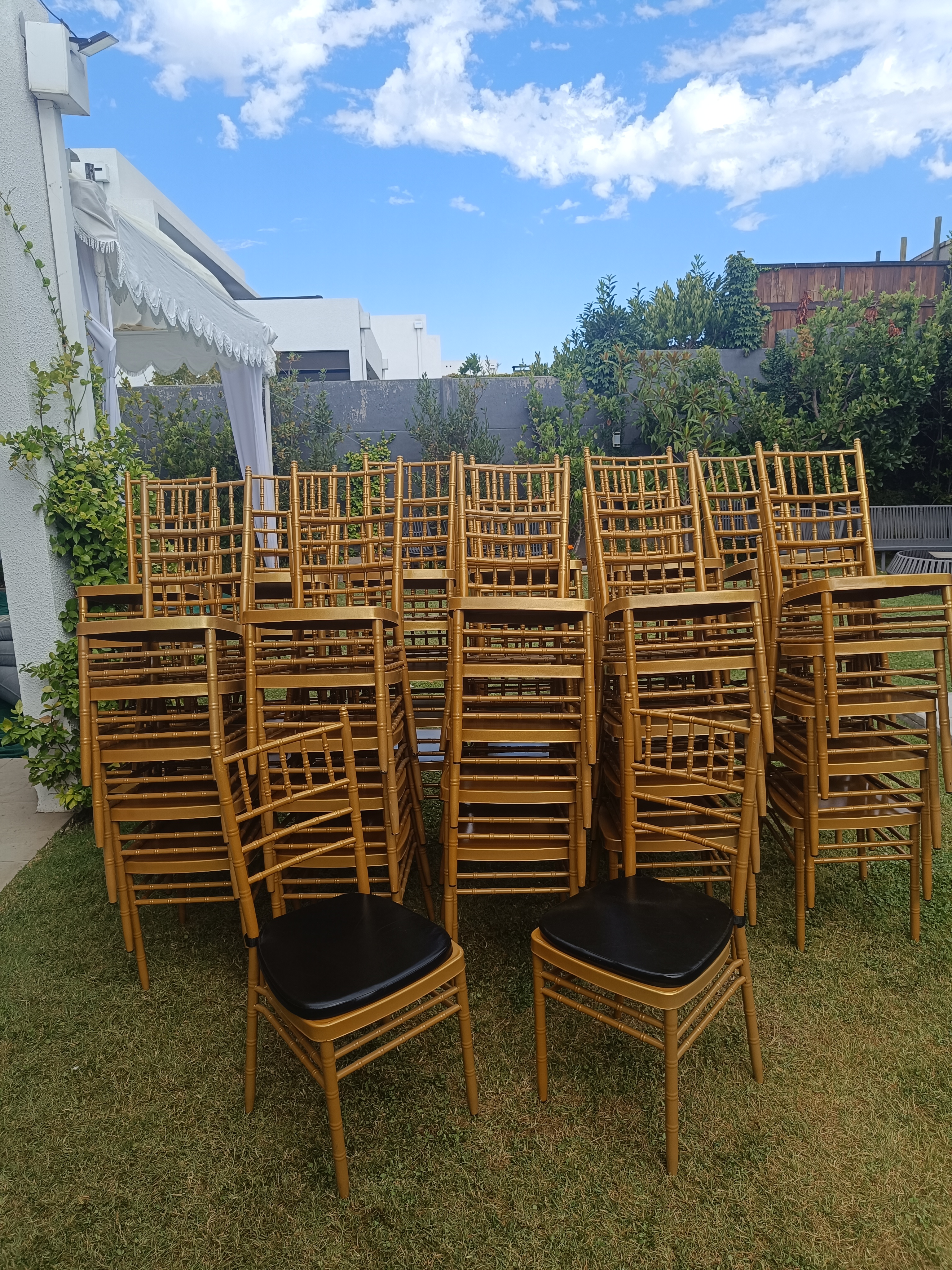 Silla Chiavari Tiffany Dorada Arriendo Santiago